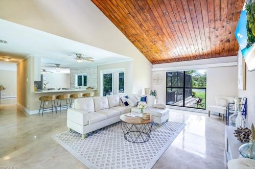 2266 Kings Lake Blvd, Naples FL  34112-5321 exterior