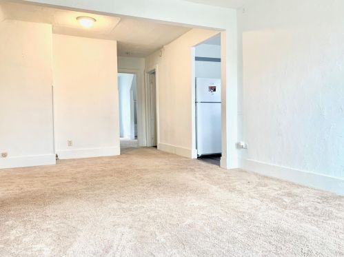 3516 Murray Ave, Milwaukee WI  53211-2524 exterior