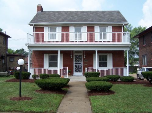 346 Cleveland St, Gary, IN 46404-1126