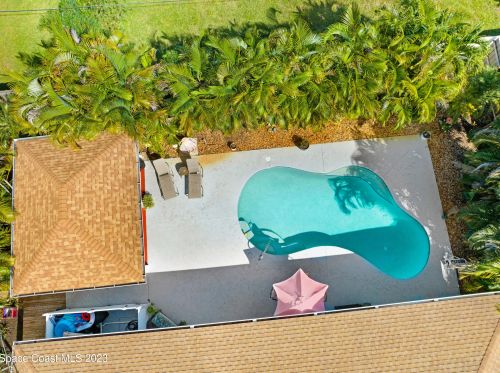 221 Degan Pl, Sebastian FL  32958-4509 exterior