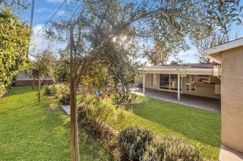 6450 Aldea Ave, Van Nuys CA  91406-5401 exterior