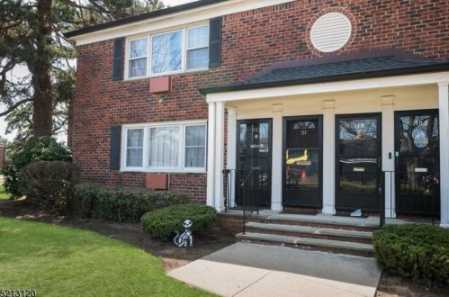 112 Pitney Pl, Morristown, NJ 07960-6193