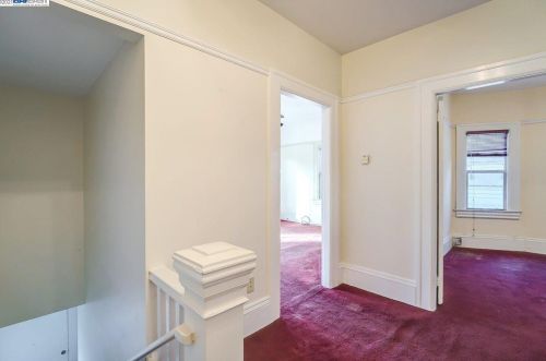 478 36 St, Oakland CA 94609-2327 exterior