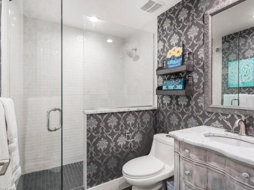 1905 Imperial Golf Course Blvd, Naples FL  34110-1007 exterior