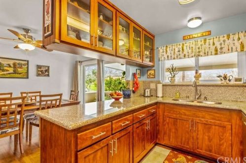 3210 Merrill Dr, Torrance CA 90503-7115 exterior