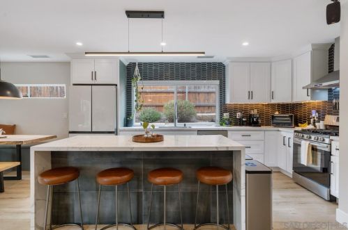 3987 Broadlawn St, San Diego CA 92111-3318 exterior