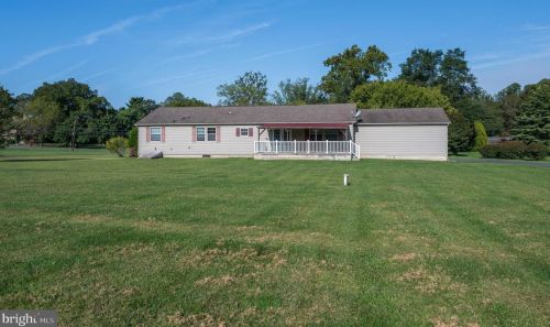 1356 Kings Hwy, Pilesgrove NJ 08098-2517 exterior