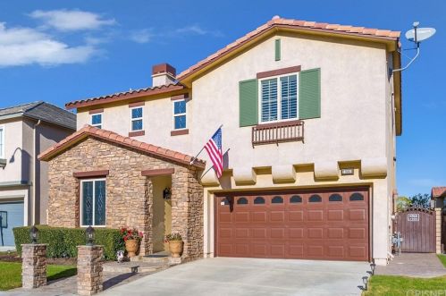 17407 Dusty Willow Ct, Santa Clarita, CA 91387-3897