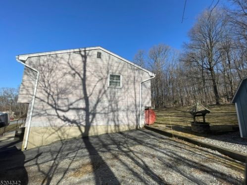 26 Hillsdale Dr, Wantage NJ  07461-4026 exterior