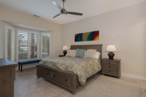 8 King Edward Ct, Rancho Mirage CA  92270-1621 exterior