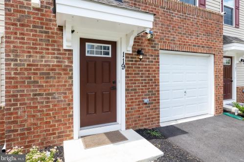 119 Nathan Dr, Riverton NJ  08077 exterior