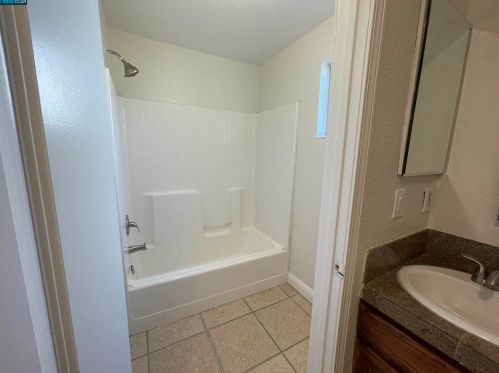 1870 Summerfield Ct, Oakley CA  94561-3074 exterior