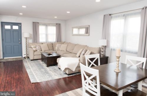 322 Hurst St, Norristown PA  19405-1623 exterior