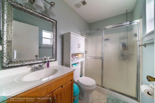 10100 Boynton Pl Cir, Boynton Beach FL  33437-2612 exterior