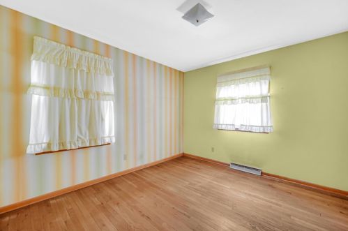 1029 175 St, Hammond IN 46324-3131 exterior