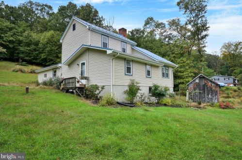 790 Bower Rd, Shermansdale, PA 17090-8800