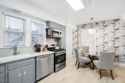 17 Woodside Ave, Little Falls NJ  07424-1315 exterior