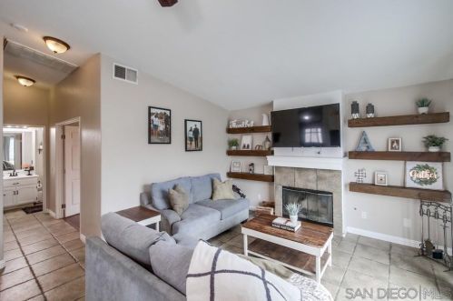 9150 Sesi Ln, Lakeside CA  92040-5800 exterior