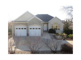 882 Shadetree Ct, Sutliff, IA 52253-9699