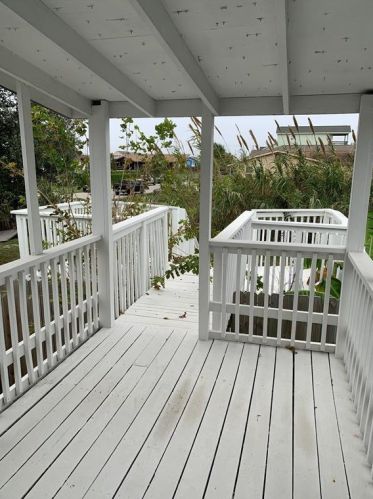 2202 67 St, Galveston TX 77551-1583 exterior