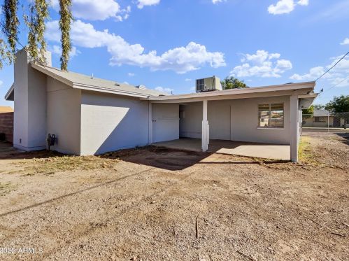 2030 37th Dr, Phoenix, AZ 85009-2246