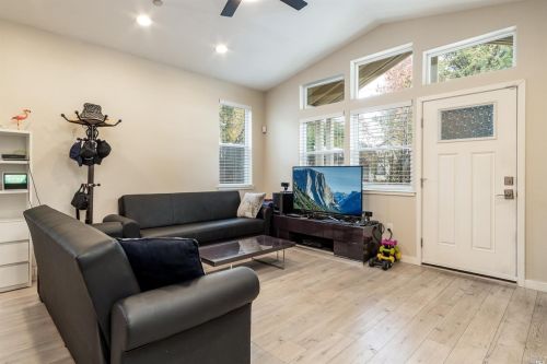 123 Ford St, Ukiah CA  95482-4011 exterior