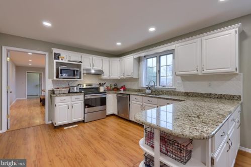 4 Pomo Ct, Siddonsburg PA  17019-9783 exterior