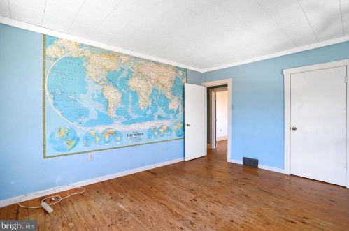 13070 Old Valley Pike, Edinburg VA  22824-3144 exterior