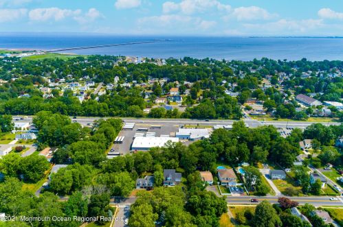 803 Leonardville Rd, Leonardo NJ  07737-1335 exterior