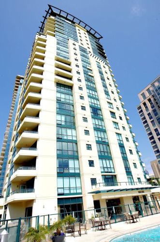 555 Front St, San Diego CA 92101-6700 exterior