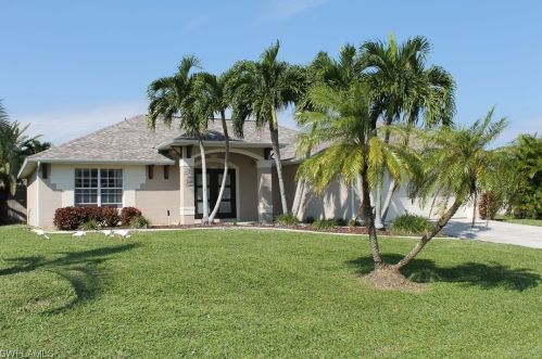 5234 20th Pl, Cape Coral, FL 33914-6893