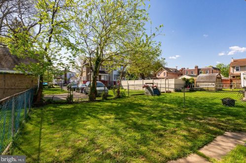 17 Ridgeway Ave, Manor PA  19036-1923 exterior