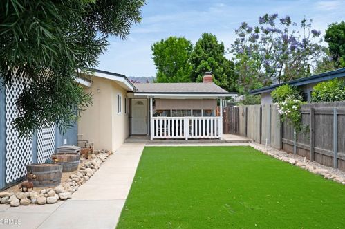 678 Vine St, Oak View, CA 93022-9713
