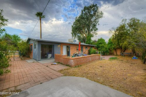 1143 Hampton St, Tucson, AZ 85719-3540
