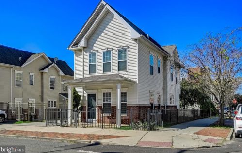 1930 Franklin St, Philadelphia, PA 19122-2015