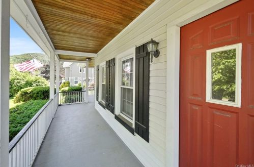 29 Fourth St, Hillburn NY  10931-1196 exterior