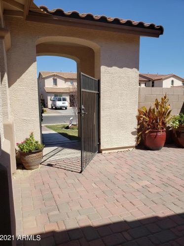 2467 Aris Dr, Gilbert, AZ 85298-2329