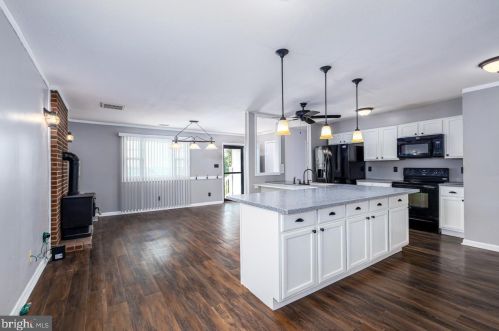 204 Hilliards Dr, Richmond National Battlefiel, VA 22835-4639