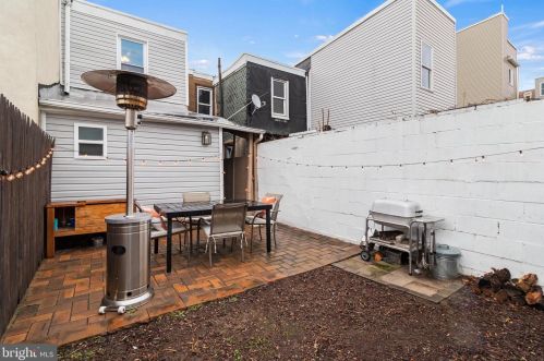 2024 Firth St, Philadelphia PA  19125-1316 exterior