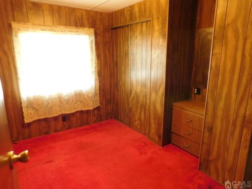 29 Alison Dr, Avenel NJ  07001-1929 exterior