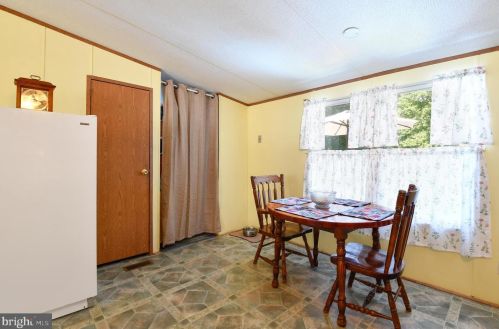 5906 Stanfield Rd, Spotsylvania VA  22551-2824 exterior