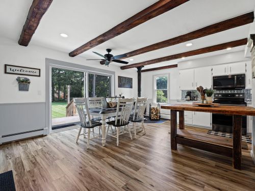 3722 Cedar Creek Rd, West Bend WI  53095-8759 exterior