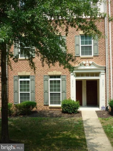 2619 Eastbourne Dr, Woodbridge, VA 22191-4090