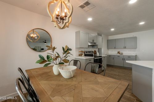 21223 30 Ave, Phoenix AZ 85041-9303 exterior