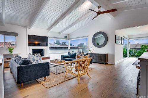 600 Anderson St, Manhattan Beach CA  90266-5934 exterior