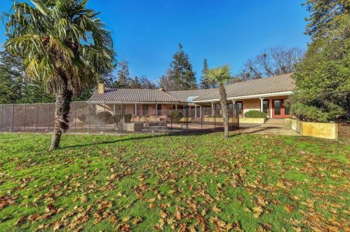 13940 Lodestar Dr, Grass Valley CA  95949-8362 exterior