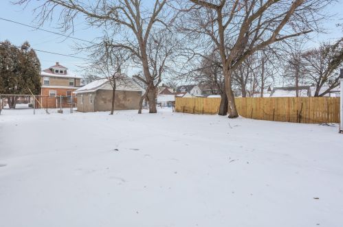 6522 28 Ave, Kenosha WI 53143-4647 exterior