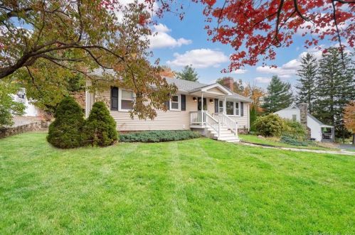 92 Round Hill Rd, Bristol, CT 06010-2643