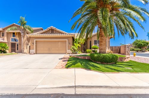 9532 Natal Ave, Mesa, AZ 85209-2229