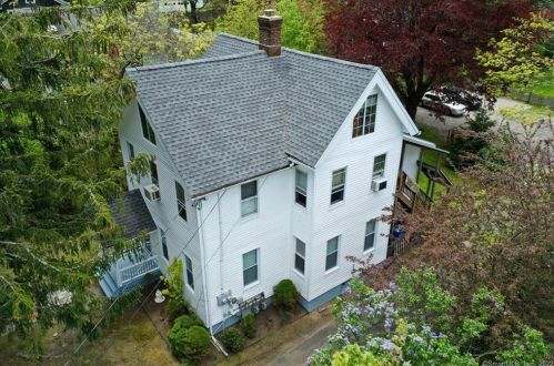 6493 Main St, Bridgeport, CT 06611-1338